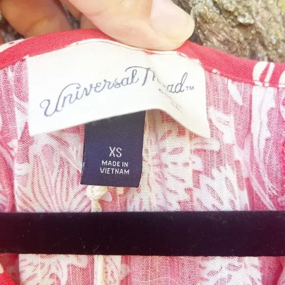 Universal Thread Women’s Red/White Floral V-Neck Long Sleeve Ruffled dress, XS - Picture 5 of 5